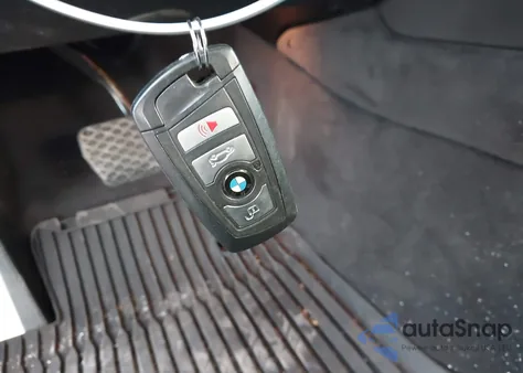 2013 BMW 535I xDrive z USA, uszkodzony, nr VIN WBAFU7C56DDU73332